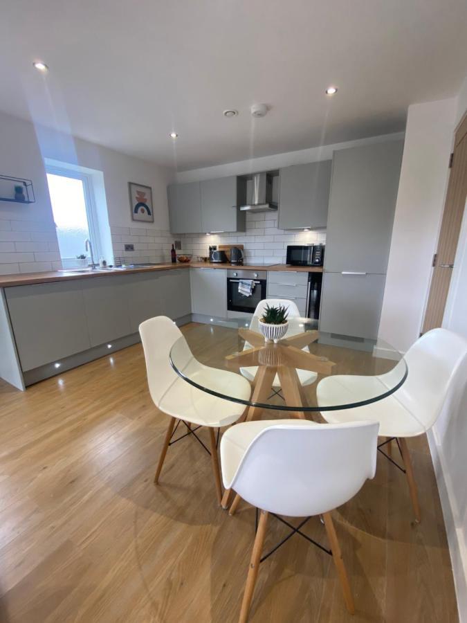 Modern 2 Bed Apartment/Free Parking/Near City/Self-Check In Handsworth Exterior foto